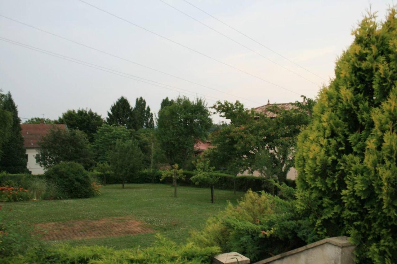 1 Bedroom House 20Min Walk To Centre In Tournus Exterior photo